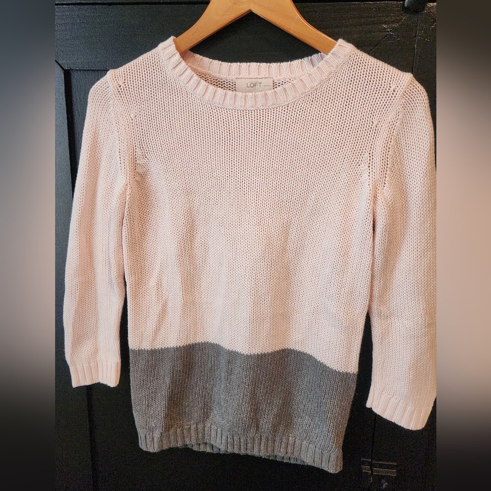 Womens Ann Taylor LOFT Outlet sweater in baby pink and gray~size XSP